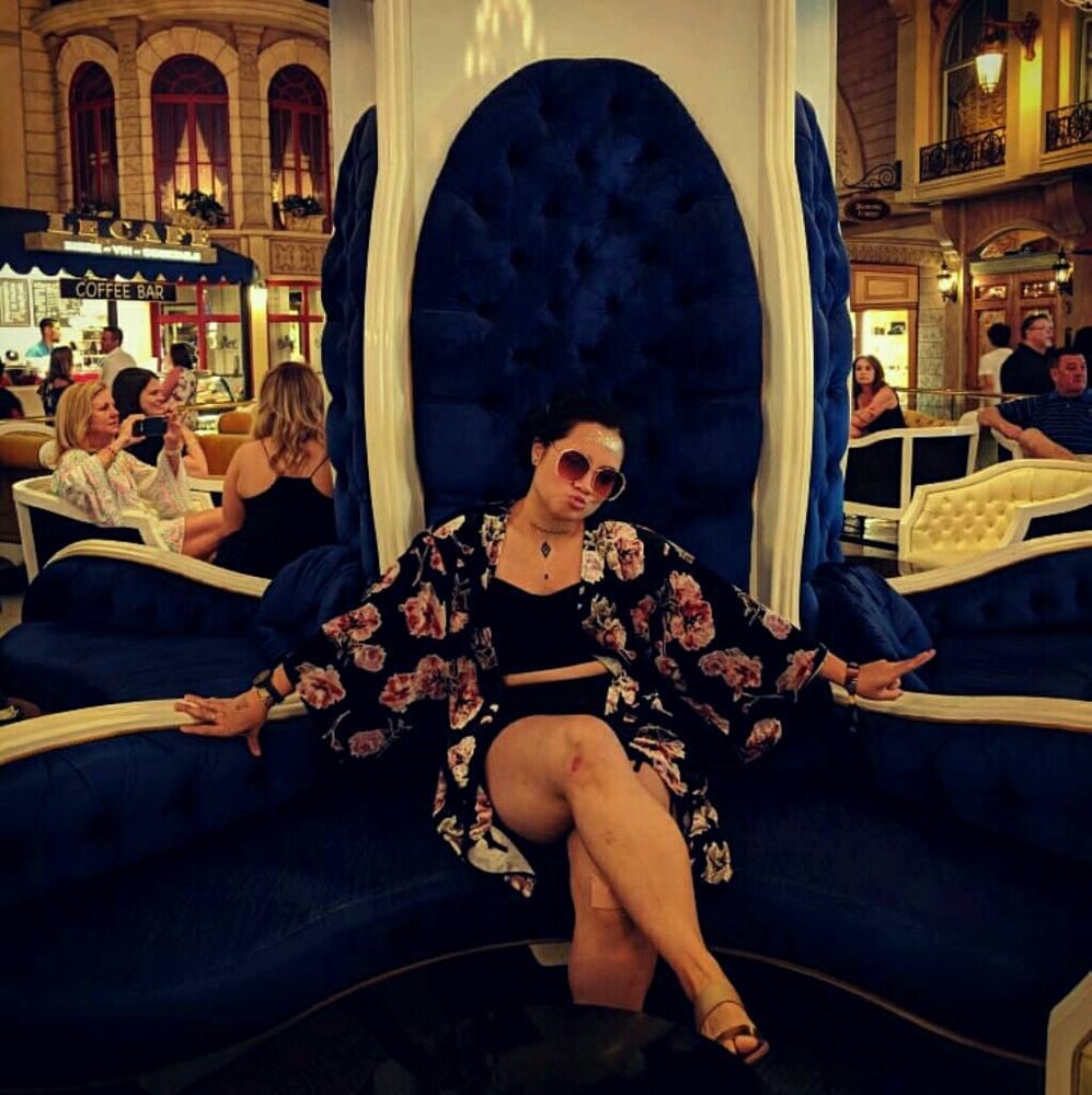 Meet your Posher, Janet